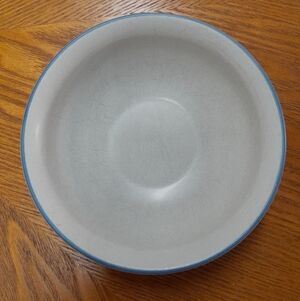 PRICE DROP! Vintage Pfaltzgraff Yorktowne Cereal Soup Bowl 009 Pfaltzgraff